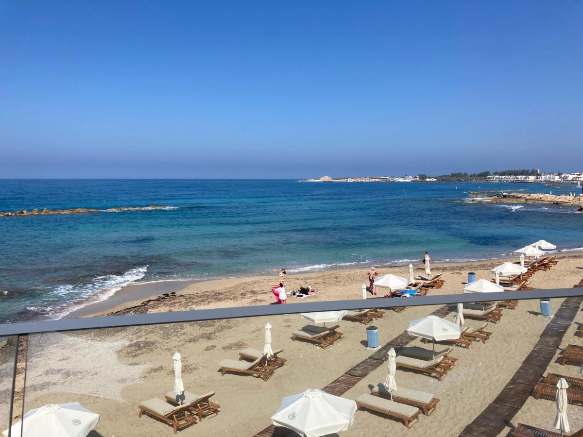 Sun Julz Apartments On The Beach Paphos Esterno foto
