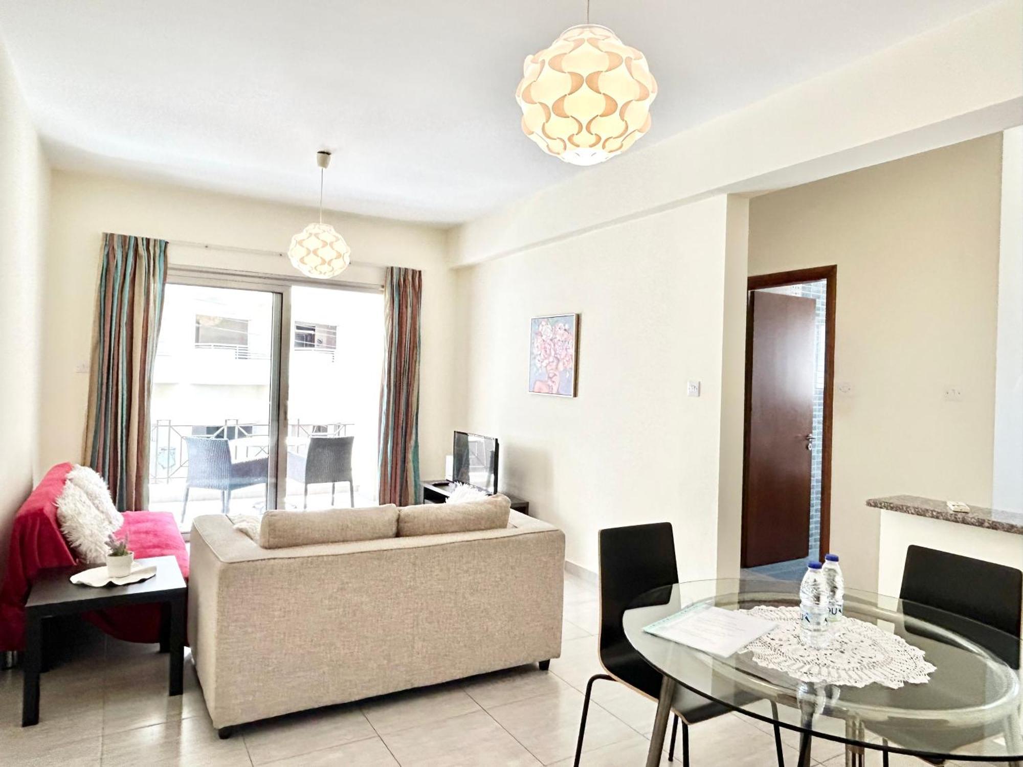Sun Julz Apartments On The Beach Paphos Esterno foto