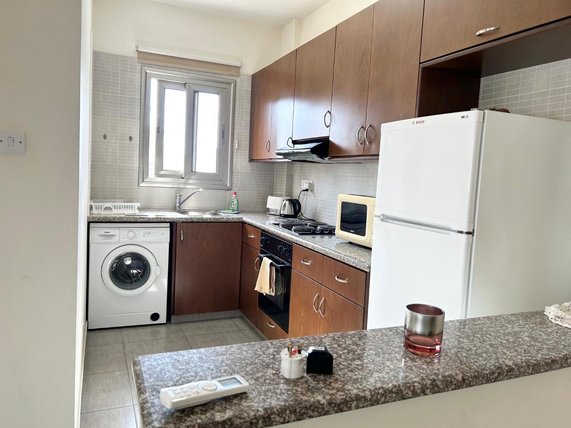 Sun Julz Apartments On The Beach Paphos Esterno foto