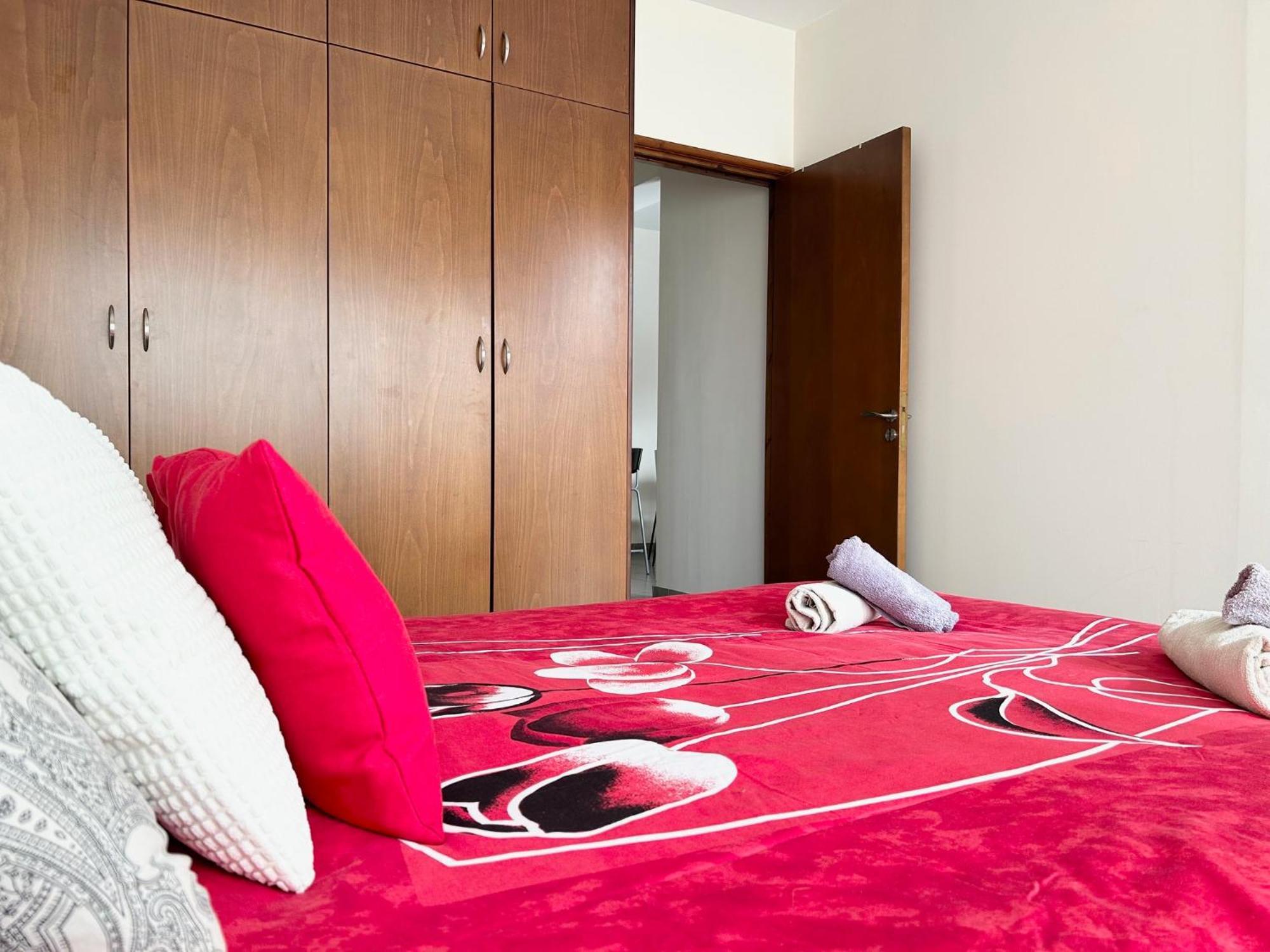 Sun Julz Apartments On The Beach Paphos Esterno foto