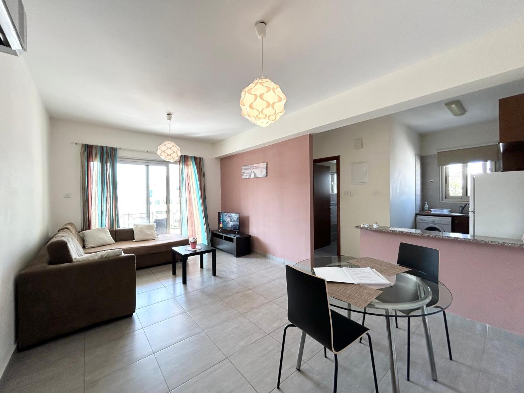 Sun Julz Apartments On The Beach Paphos Esterno foto