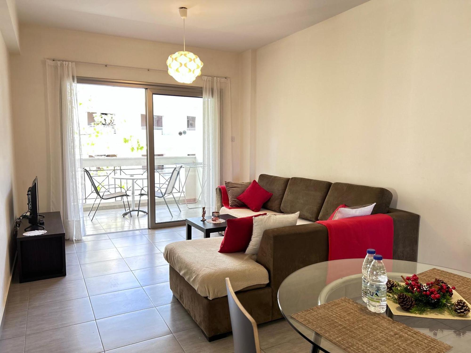 Sun Julz Apartments On The Beach Paphos Esterno foto